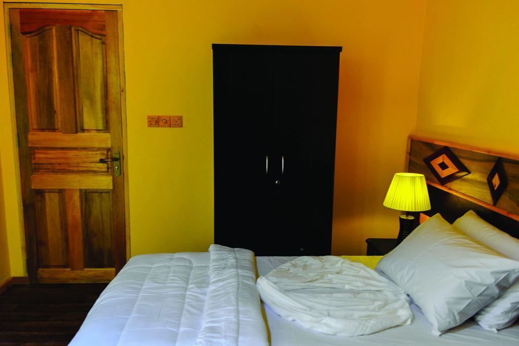 Siesta Beach Hotel Maafushi Ngoại thất bức ảnh
