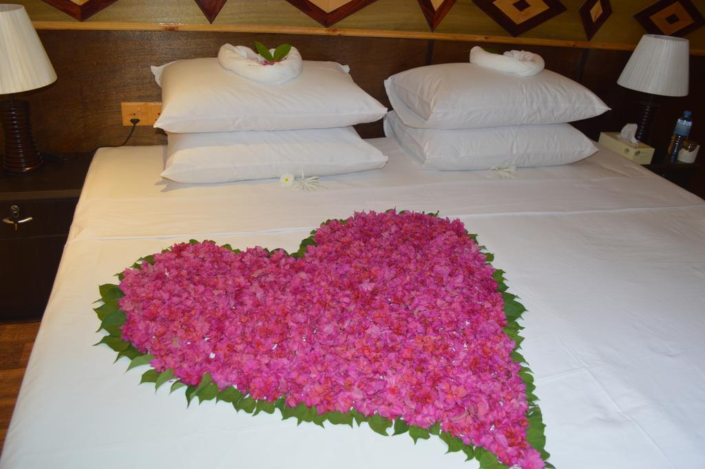 Siesta Beach Hotel Maafushi Ngoại thất bức ảnh