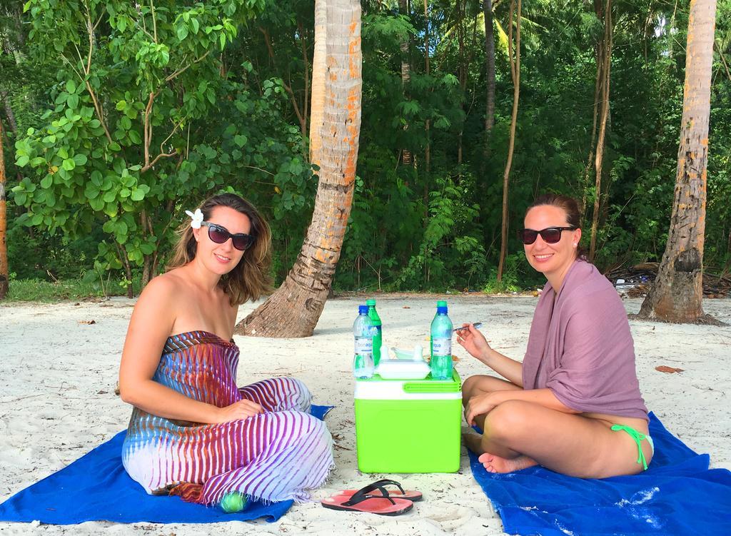 Siesta Beach Hotel Maafushi Ngoại thất bức ảnh